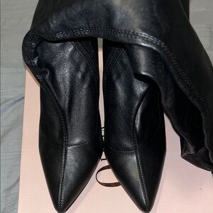 Elegant Black Women's Boots